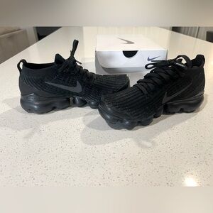 Woman’s Air Vapormax Flyknit 3